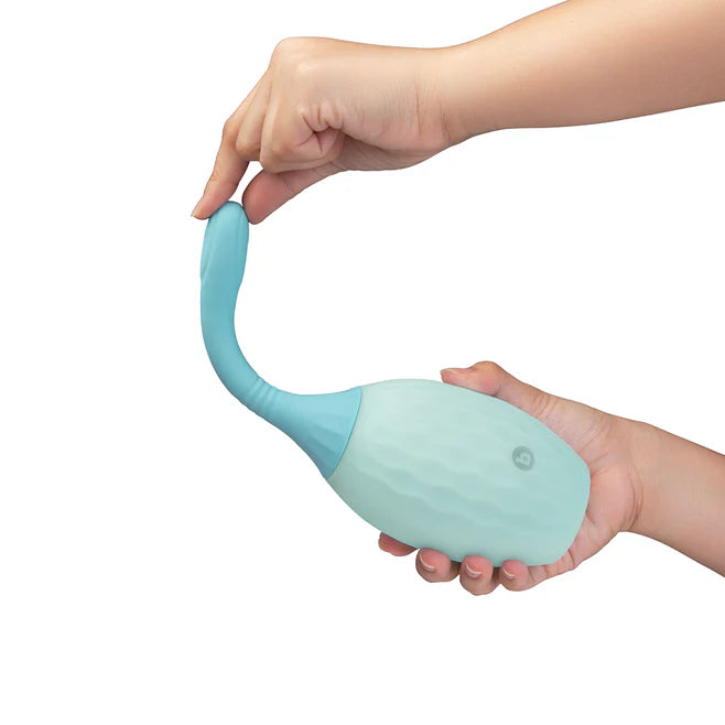B-Vibe Silicone Flexflow Douche – Dual Nozzle Cleaning Bulb