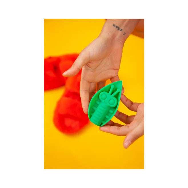 Cute Little Fuckers Zeep – Vibrating Leaf-Shaped Silicone Stimulator