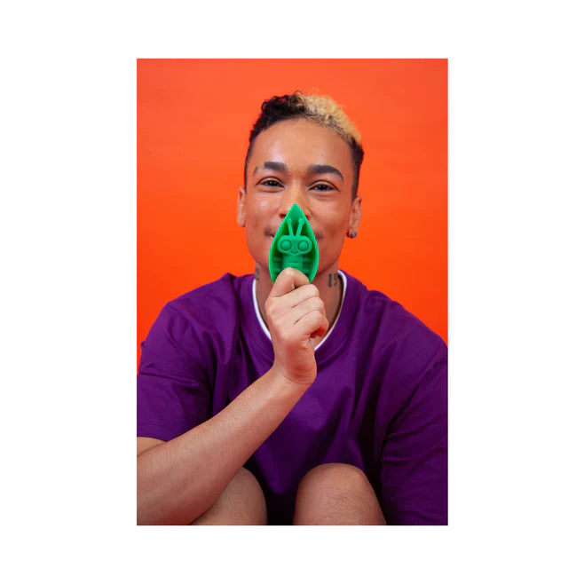 Cute Little Fuckers Zeep – Vibrating Leaf-Shaped Silicone Stimulator